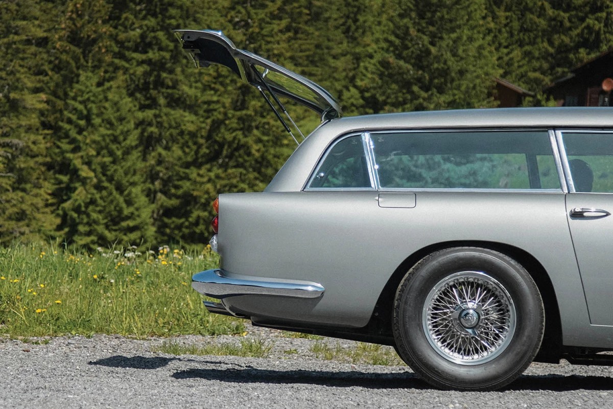 aston martin db5 universal