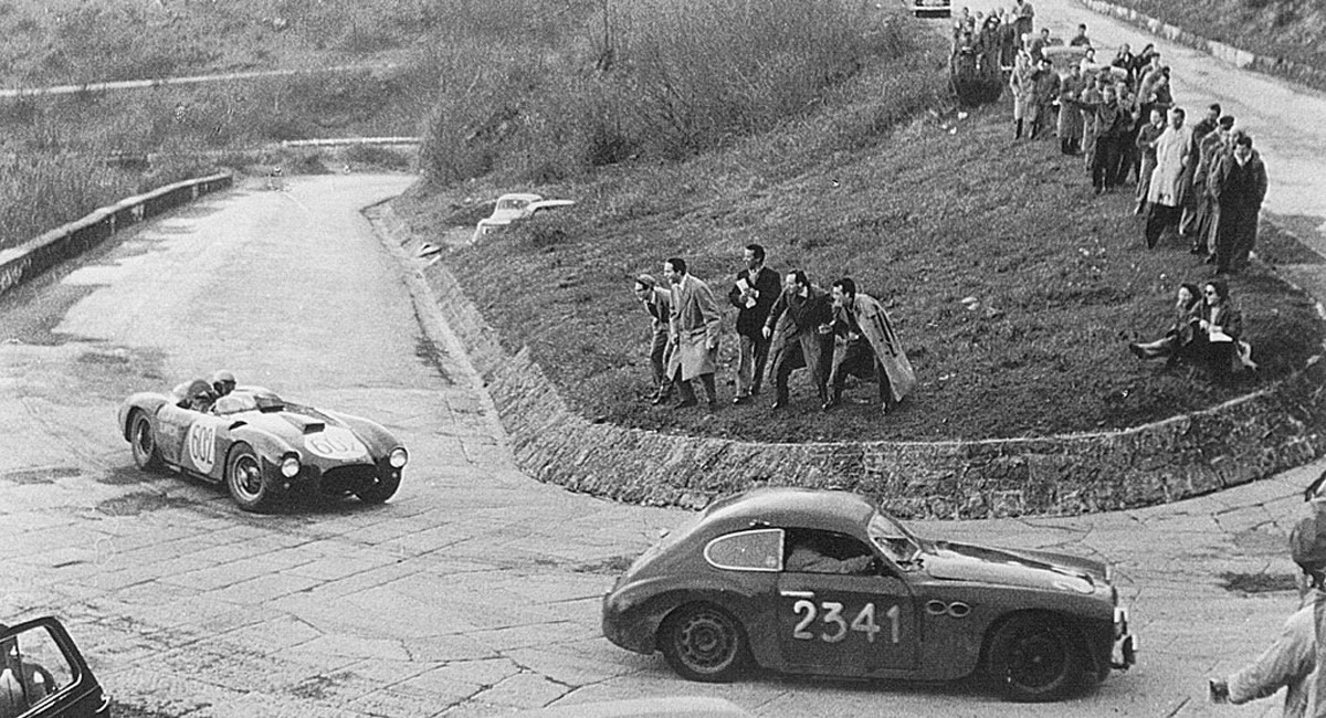 <p>Про легендарную гонку «Тысяча миль» как правило слышали даже люди не увлекающиеся автоспортом. Конечно во много благодаря исторической, ежегодной реконструкции, которая до сих пор проводится в Италии. Но мы поговорим именно об исторической гонке которая проходила в период с 1927 года и до 1957 года.</p>
